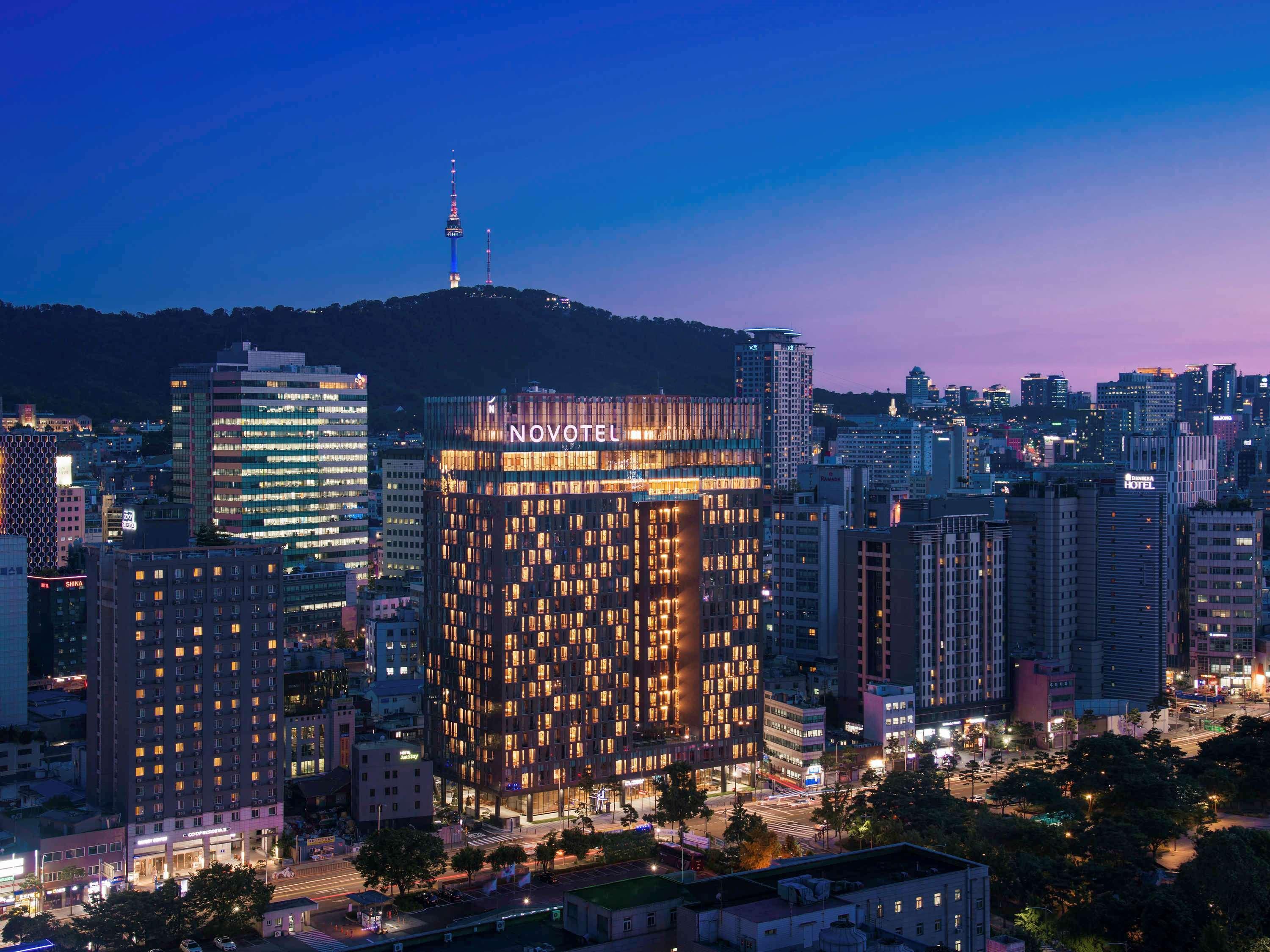 Novotel Ambassador Seoul Dongdaemun Hotels & Residences Buitenkant foto