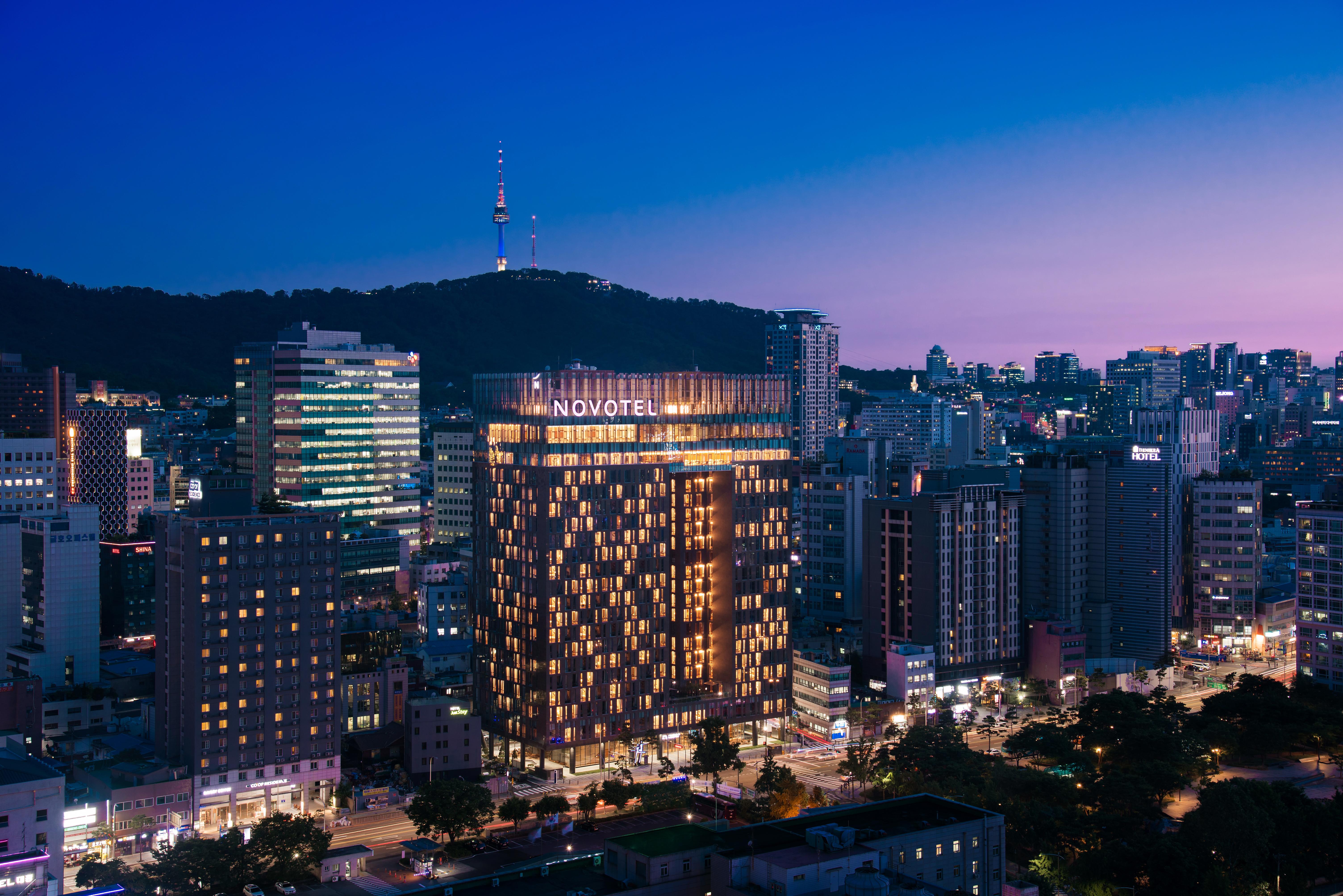 Novotel Ambassador Seoul Dongdaemun Hotels & Residences Buitenkant foto