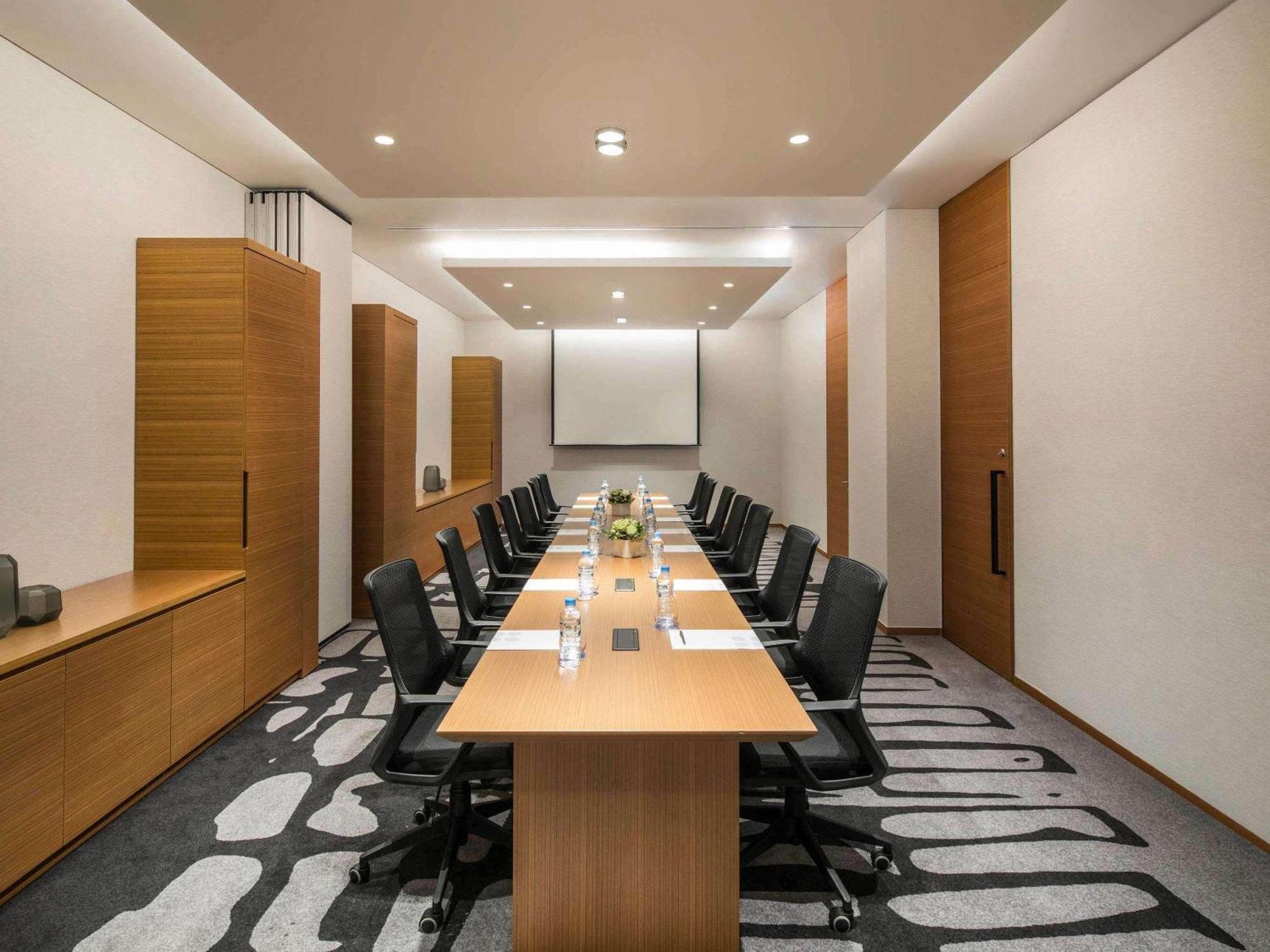 Novotel Ambassador Seoul Dongdaemun Hotels & Residences Buitenkant foto Meeting room